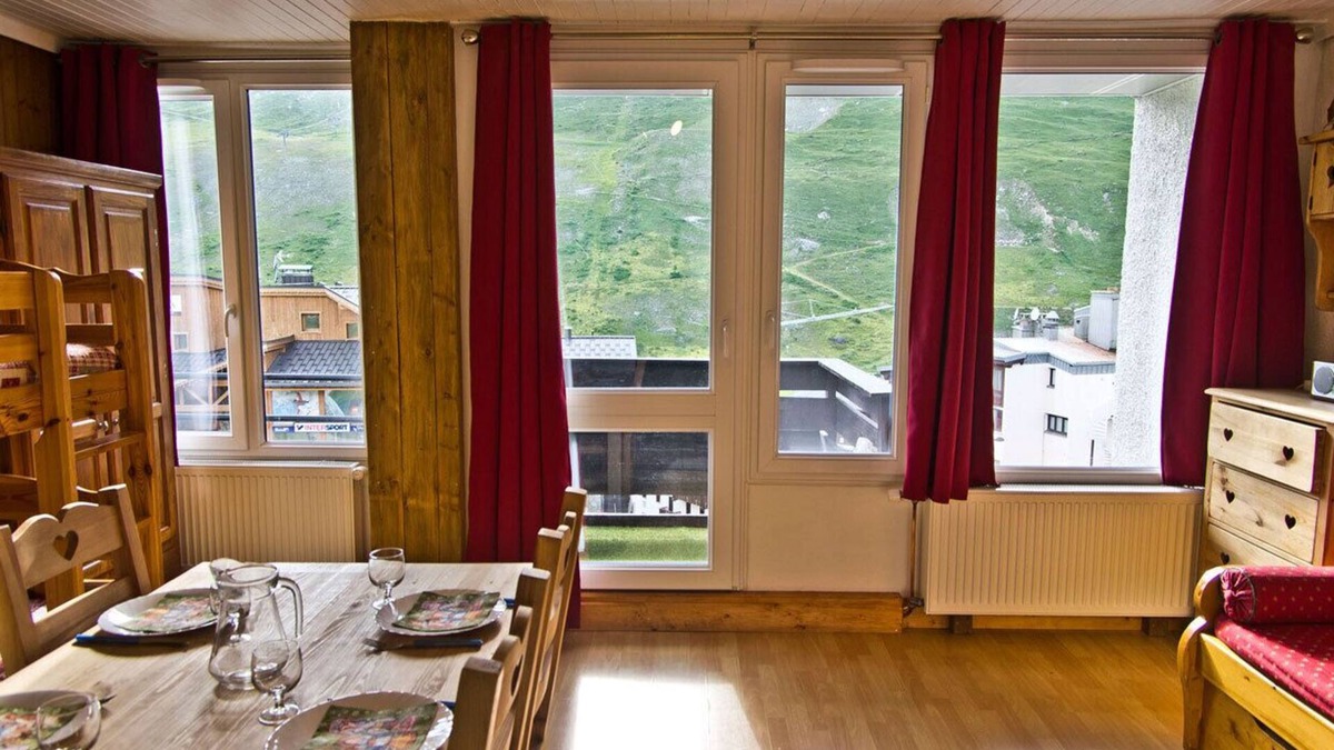 Val Claret Apartment | Sunny 25 m2 holiday apartment suitable for 4 people. Ski-in ski-out.