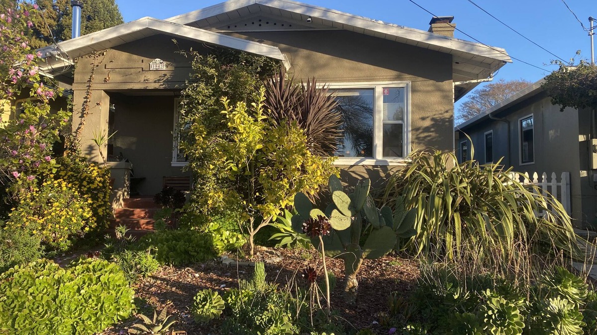South Berkeley House | Sunny 3 Bedroom Home In Berkeley