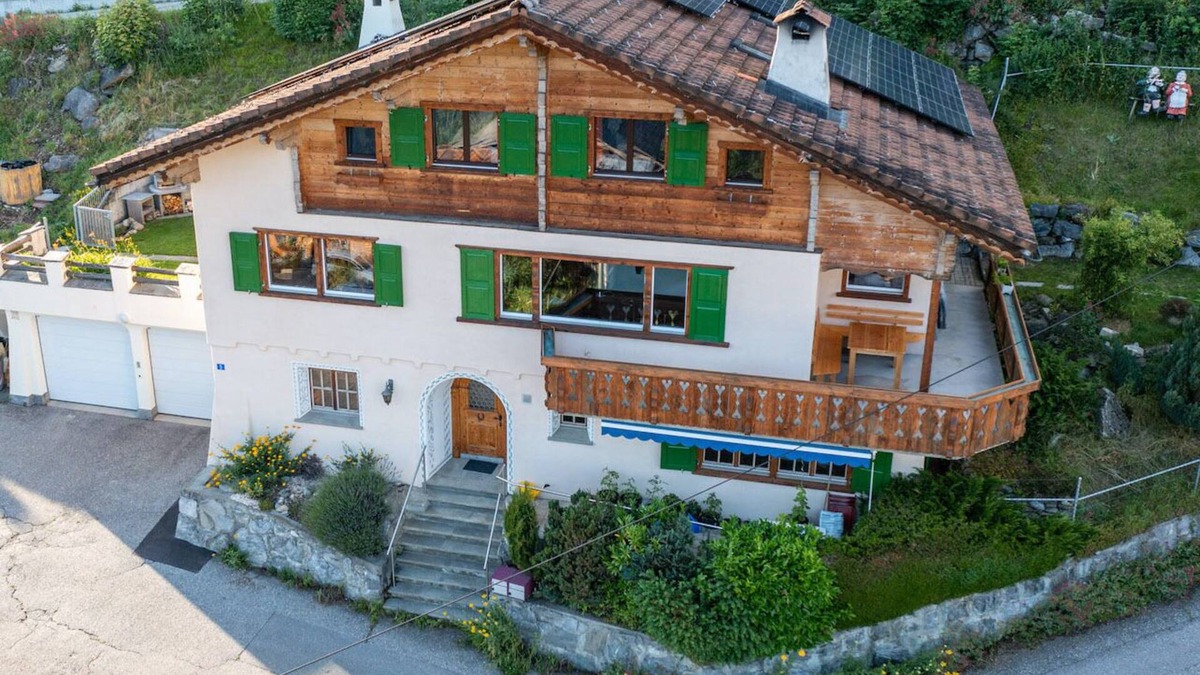 Pany House | Sunny 6.5-room-house (170 m2) for up to 11 with beautiful panoramic view