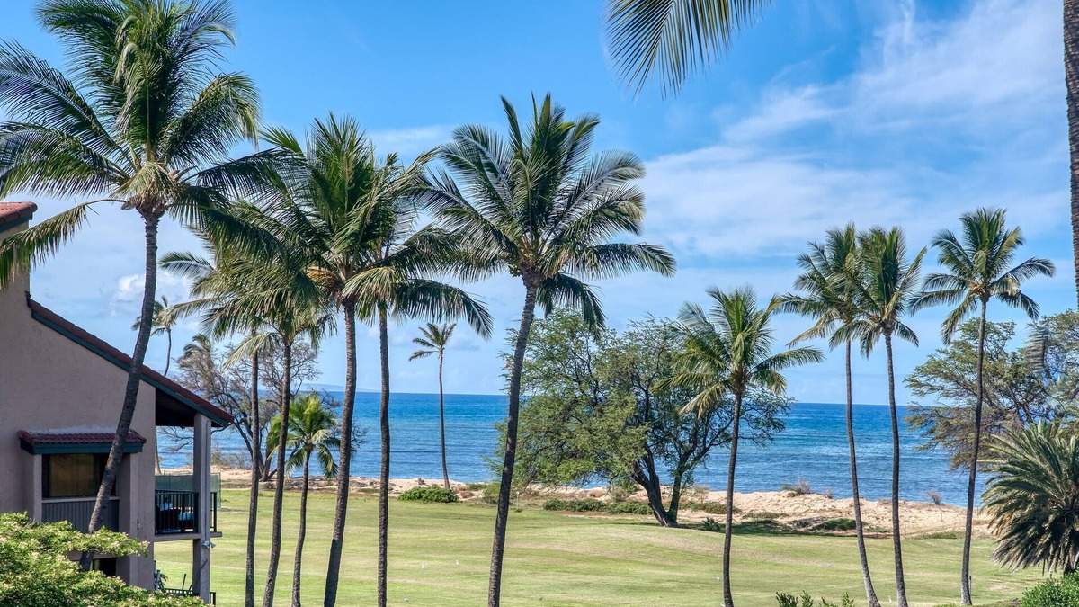 Kihei Condo | Sunny and Soothing Oceanfront Vistas