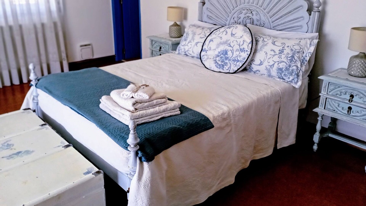 Macao Apartment | Sunny apartment in rural, central Portugal - 5 minutes from Cardigos river beach