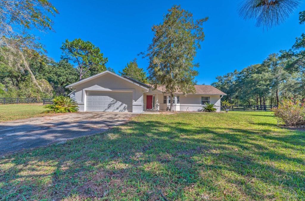 Fellowship House | Sunny Escape, 4 Mi to World Equestrian Center