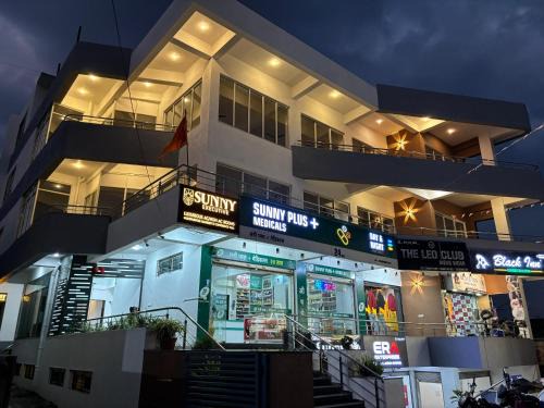 Satara Hotel | Sunny Executive