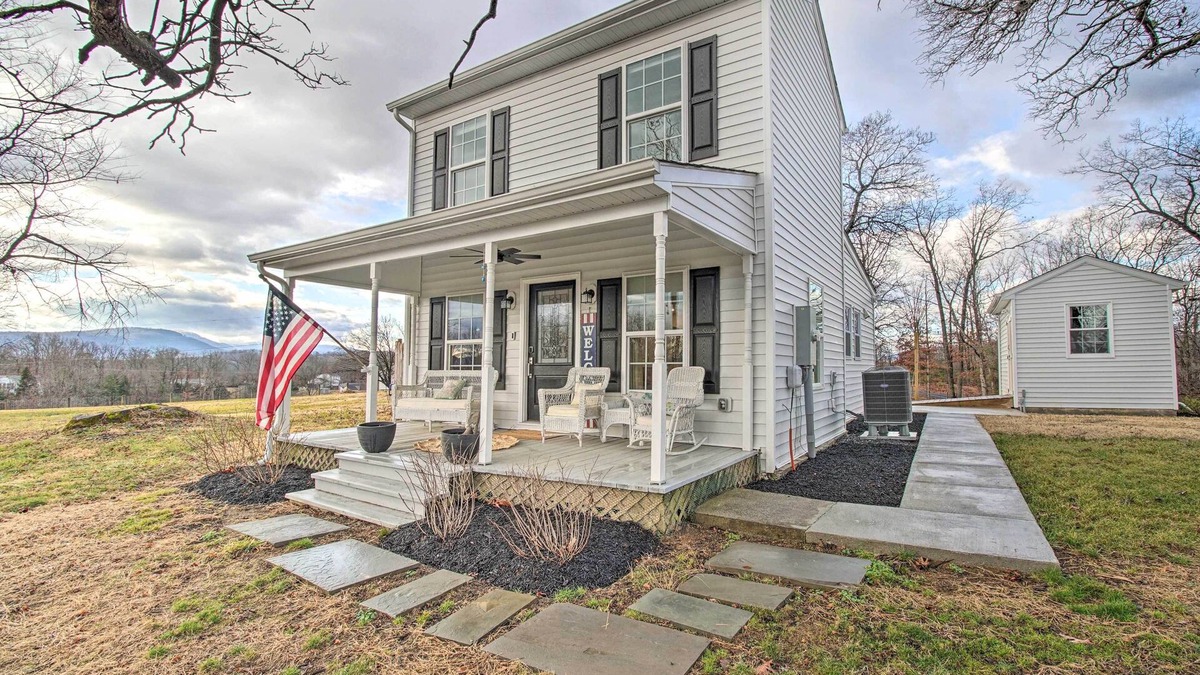 Front Royal House | Sunny Front Royal Vacation Rental w/Hot Tub!