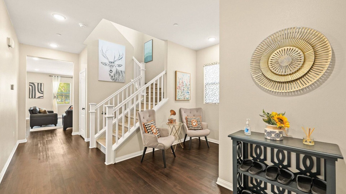 Ontario House | Sunny home