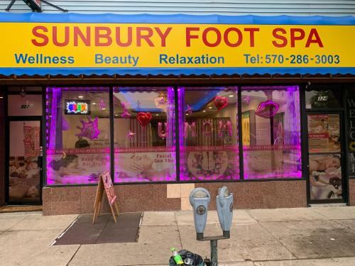 Sunbury House | Sunny Home