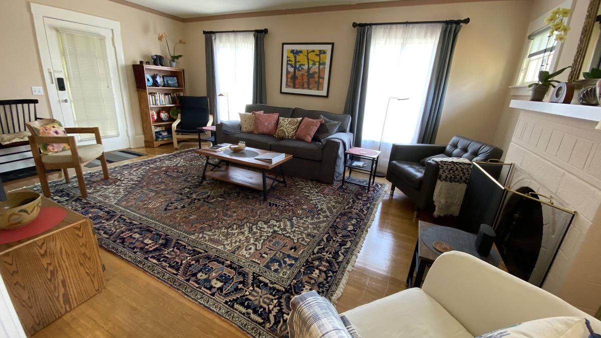 North Berkeley Apartment | Sunny one bedroom duplex apartment in the heart of the Berkeley gourmet ghetto