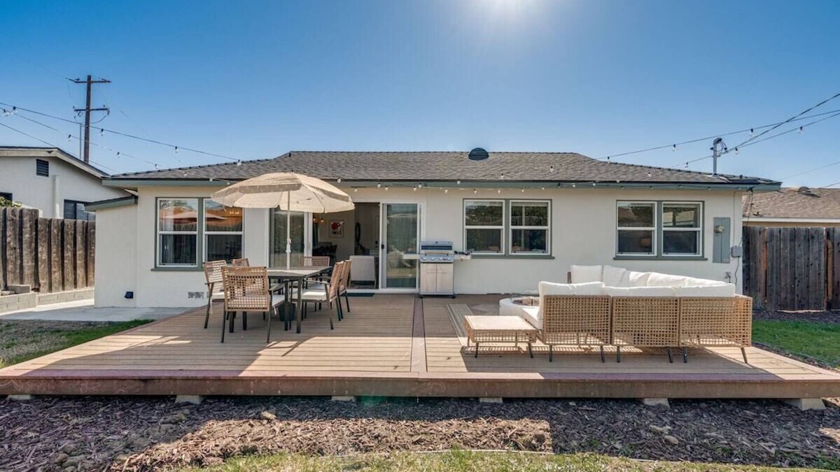 Allied Gardens House | Sunny Retreat/Huge Yard/Central