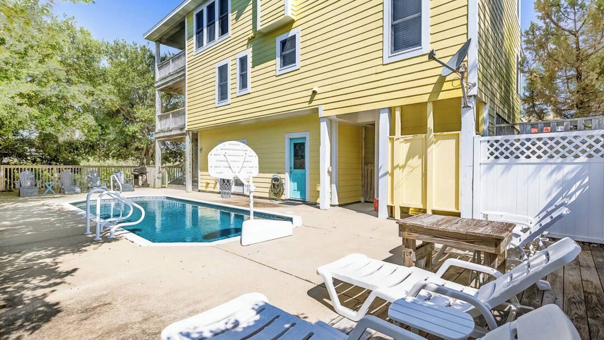 Ocean Sands House | Sunny Side Up | 930 ft to the beach | Private Pool, Hot Tub, and Community Pool