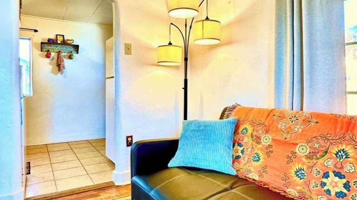 Raton House | Sunny Southwest Casita!