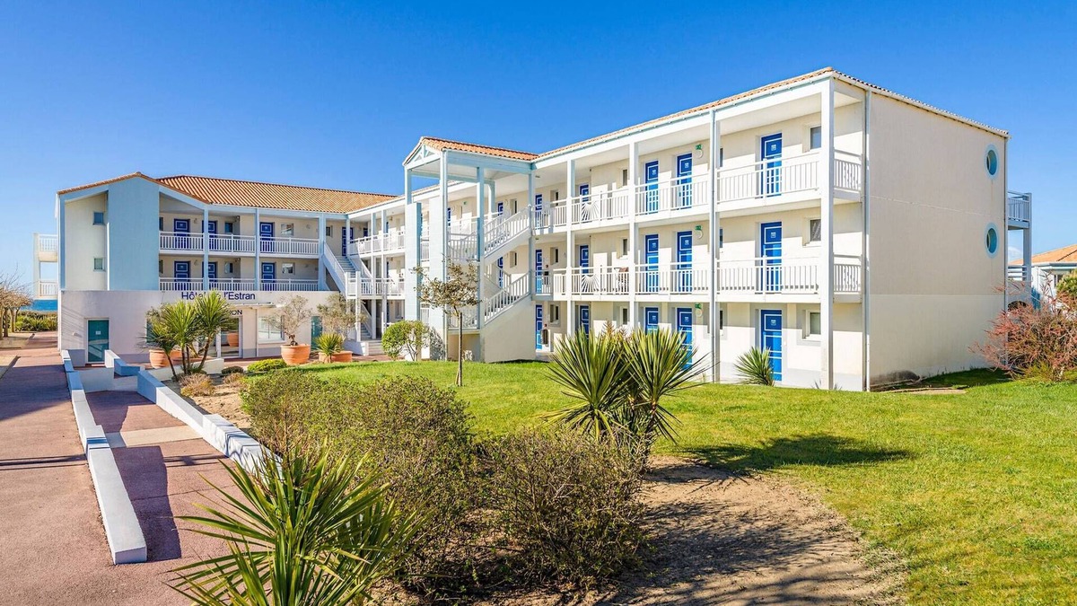 Chateau-d'Olonne Apartment | Sunny Stay by the Atlantic