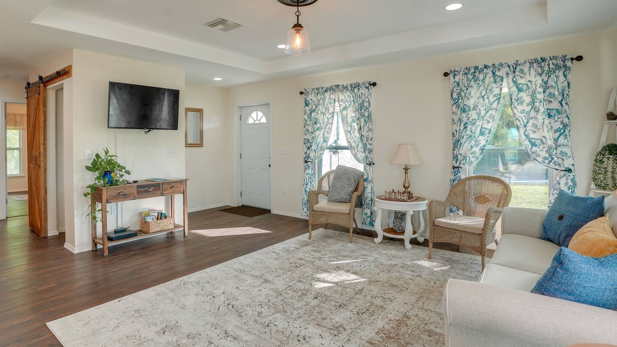 Eisenhower House | Sunny Stays Vacation Rental in Southwest Florida!
