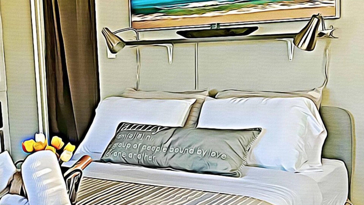 Coral Heights Apartment | Sunny Sweet Studio for 2 guests With free Parking/Wifi, close to the Beach!