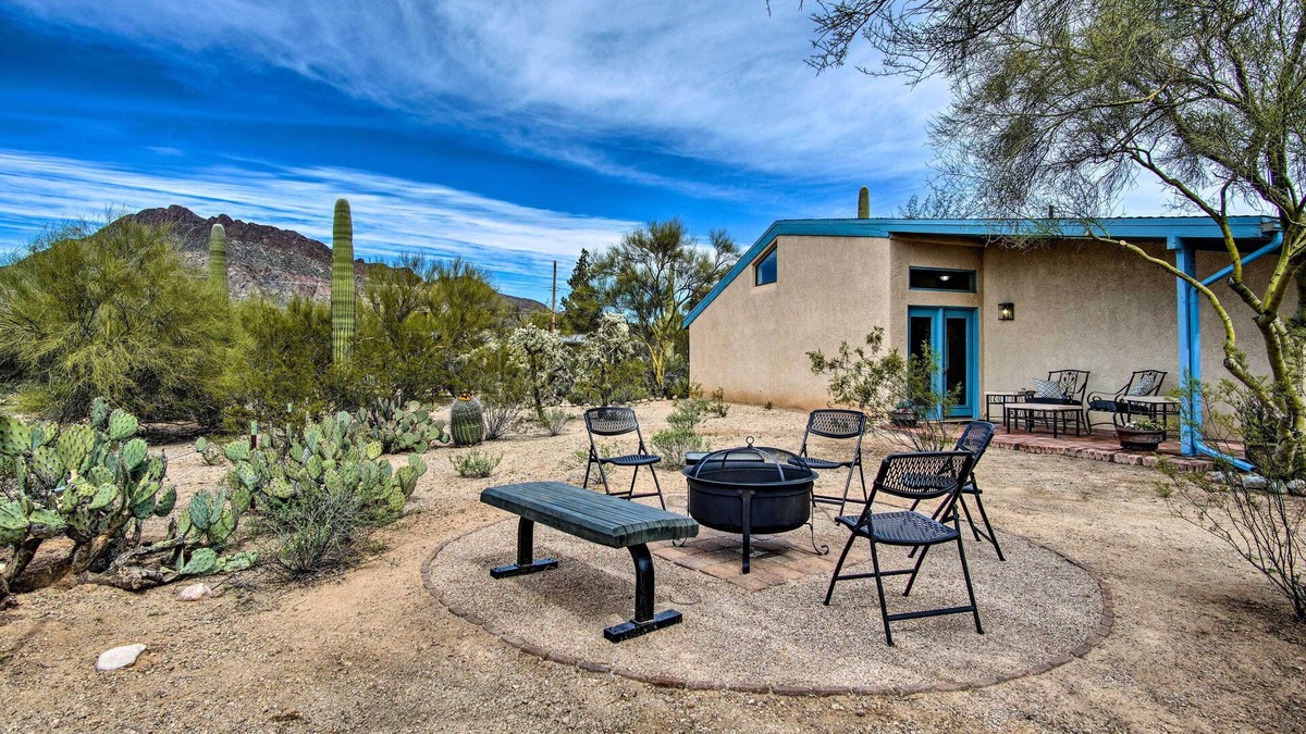 Tucson Estates House | Sunny Tucson Home w/Patios on 5 Acres!