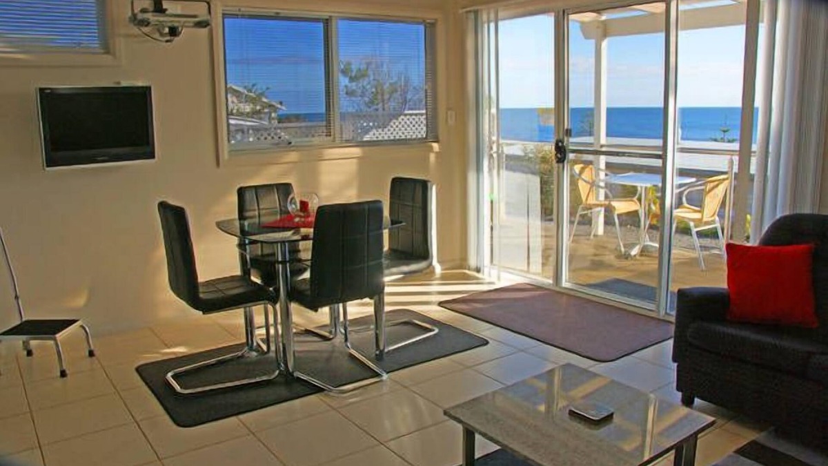 Boat Harbour Beach Apartment | Sunnysands holiday unit