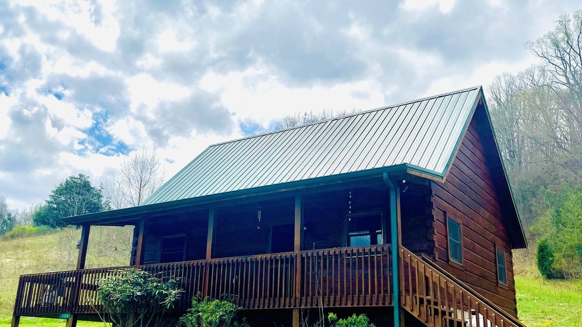 Roan Mountain Cabin | Sunnyside Cabin on the Doe River