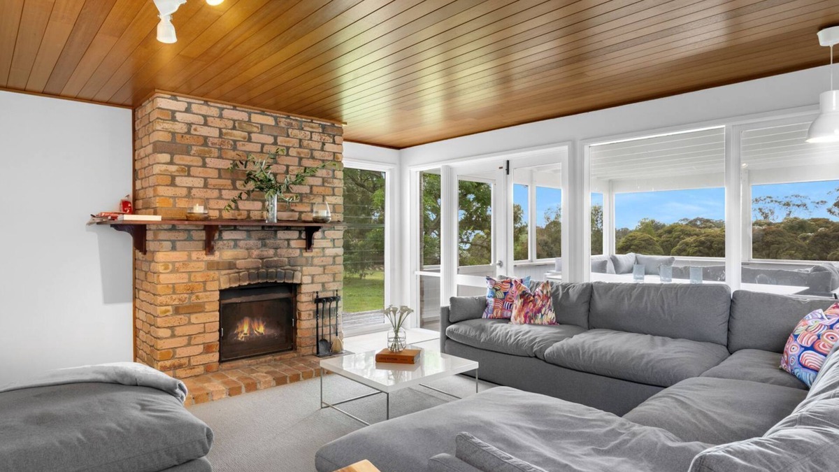 Berry House | Sunnyside Up - Pay 2 Stay 3!
