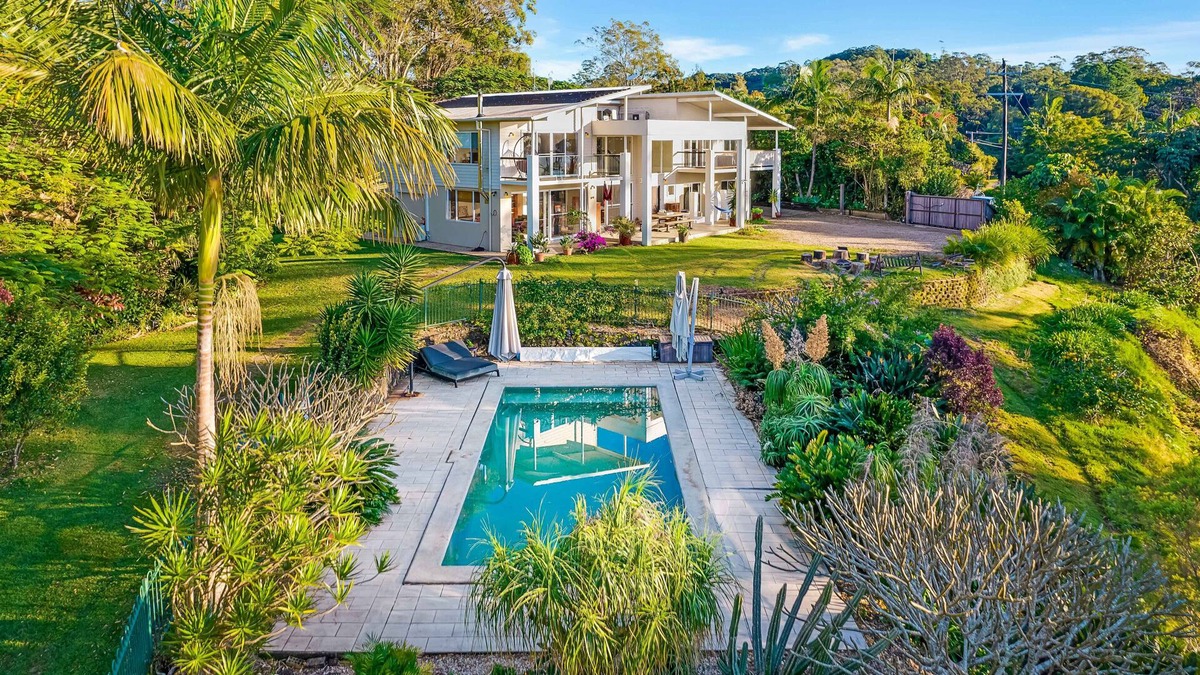 Coorabell House | Sunrise Estate - Beautiful, spacious home - Byron Hinterland