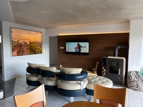 Erlenbrunn Apartment | SUNRISE mit großer Terrasse und Weitblick