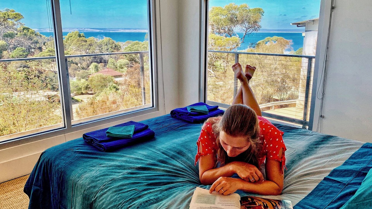 American River Apartment | Sunrise on Falie