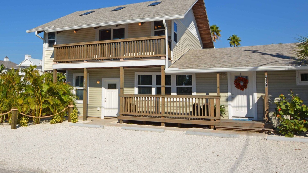 Sunset Beach Apartment | Sunset Beach Cozy boutique cottage with all the must have beach amenities