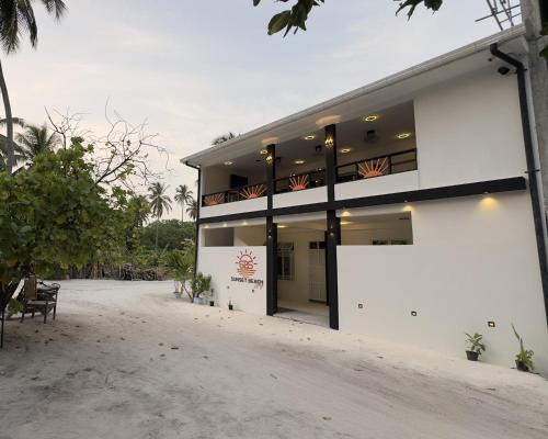 Mathiveri House | Sunset Beach Stay at Mathiveri