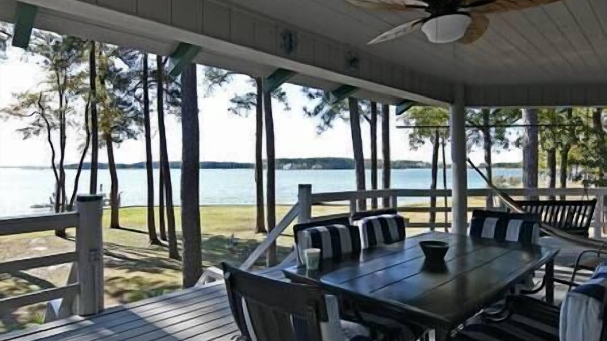 Cambridge House | Sunset Breezes - quiet waterfront retreat