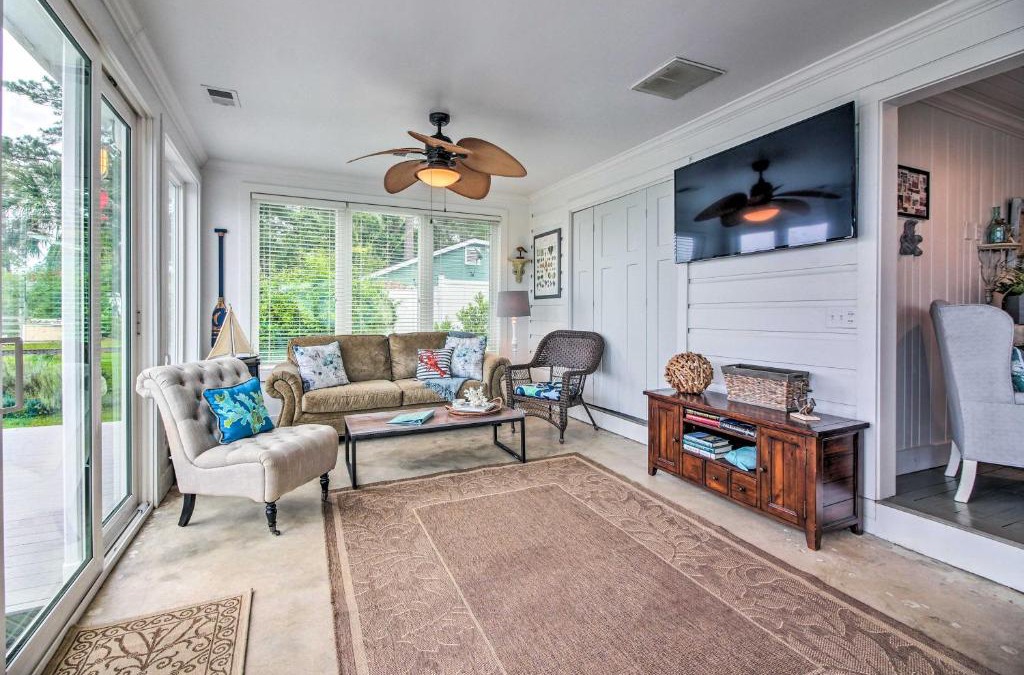 Dale House | Sunset Cottage on Paukie Island with Private Dock!