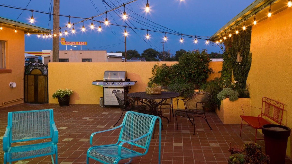 Moriarty Hotel | Sunset Motel