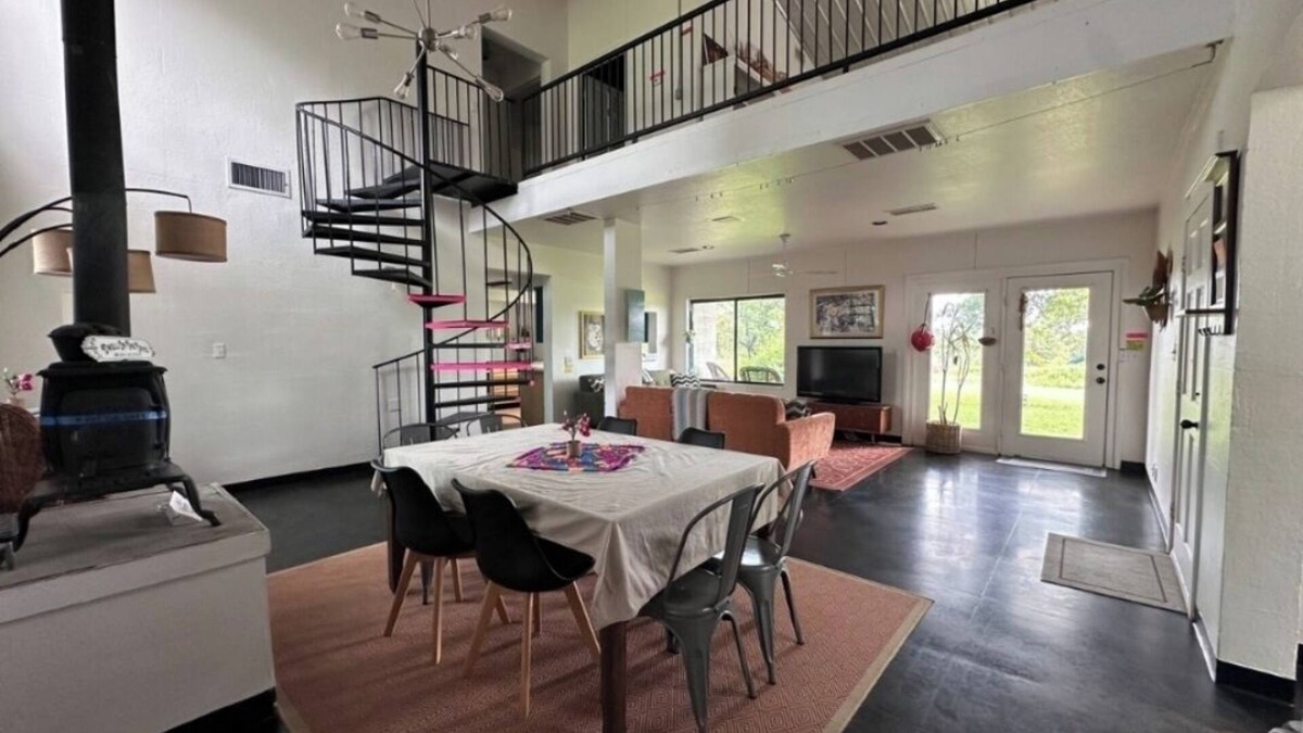 Nocona Other | Sunset Oaks Retreat | Events, Farm Animals & Views