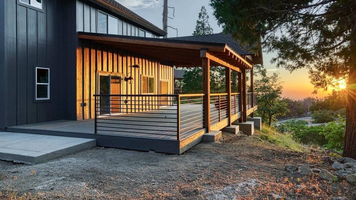 Shaver Lake Cabin | Sunset Retreat ~ AC, Big Views & Dream Deck