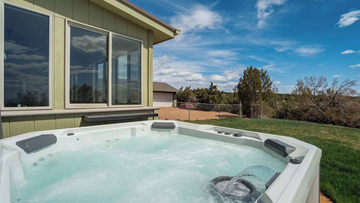 Penrose House | Sunset Ridge | Gorge Views & Trails | Hot tub