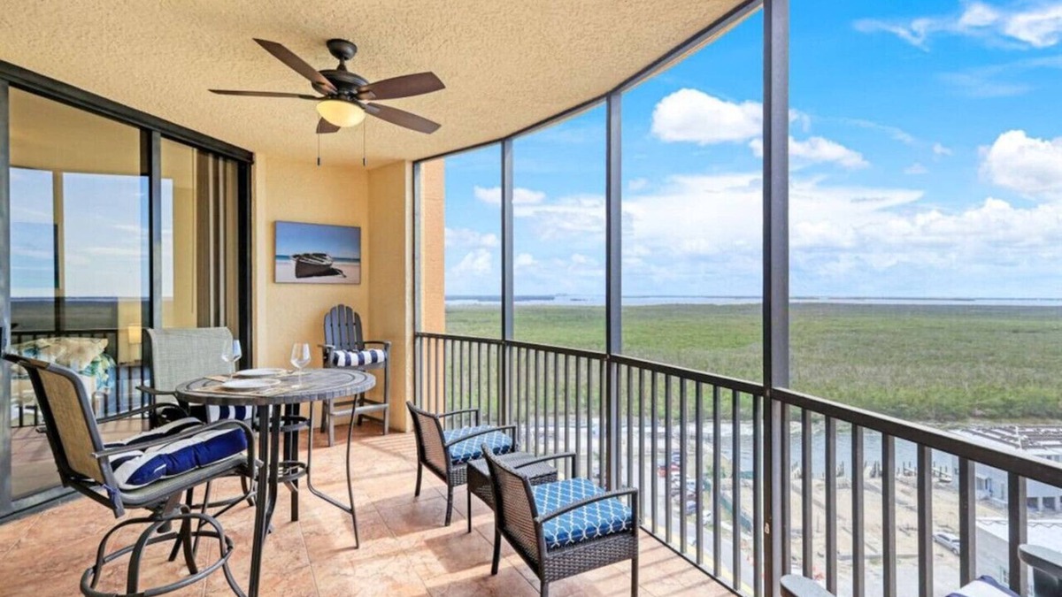 Cape Harbour Condo | Sunset Siesta |Cape Harbour Amazing Sunset View - 2/2 Luxury Condo