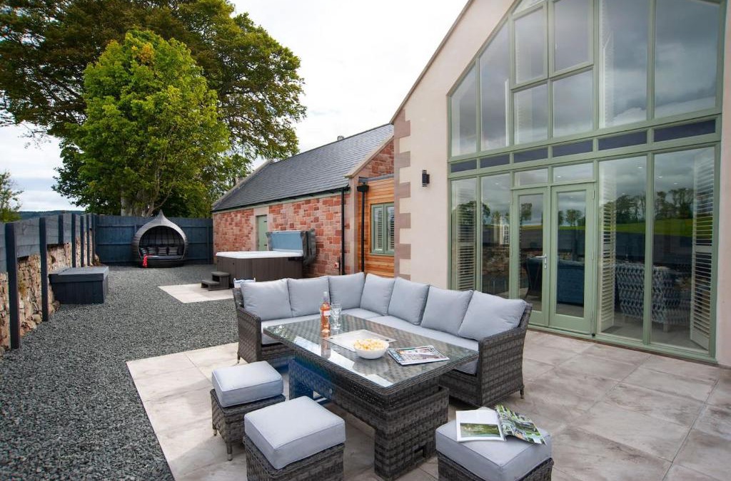 Old Bewick House | Sunset View, Hot Tub Haven for max 8 people