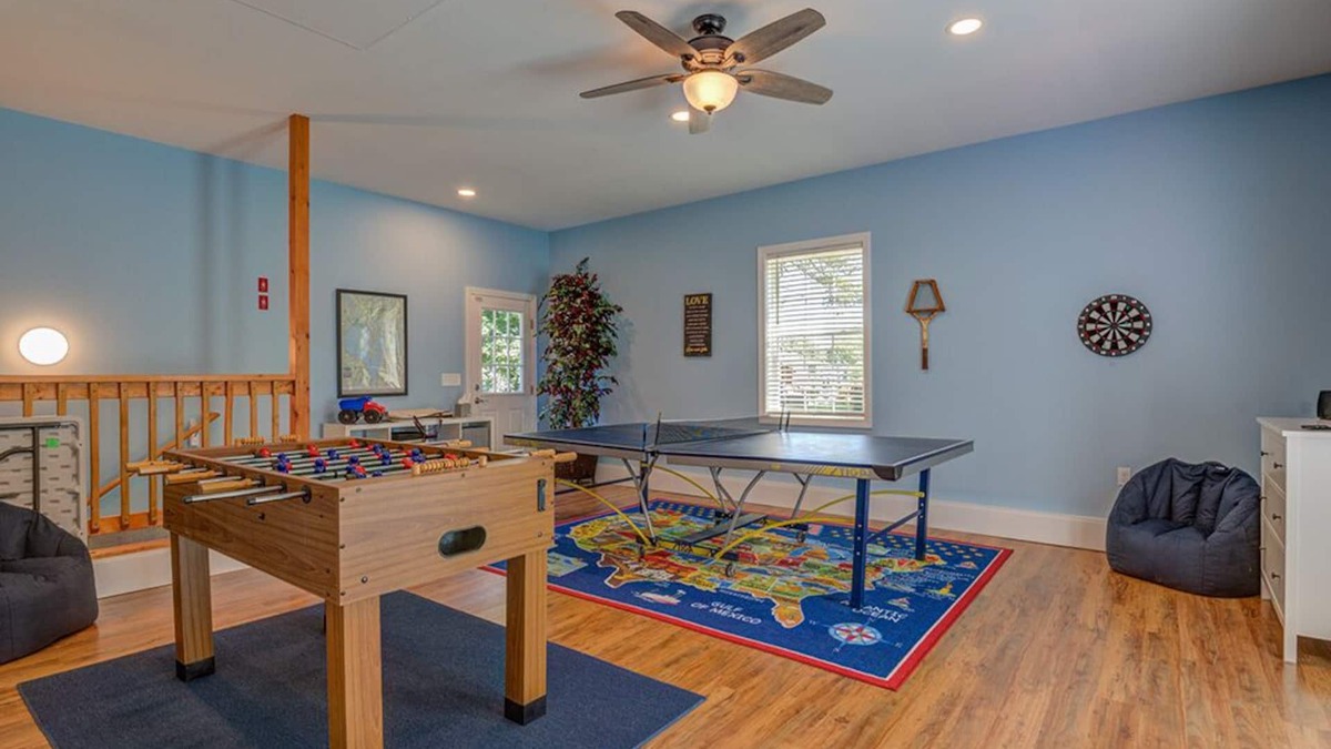 Raymond House | Sunsets await you! Boat Mooring! Game room for everyone to have fun!