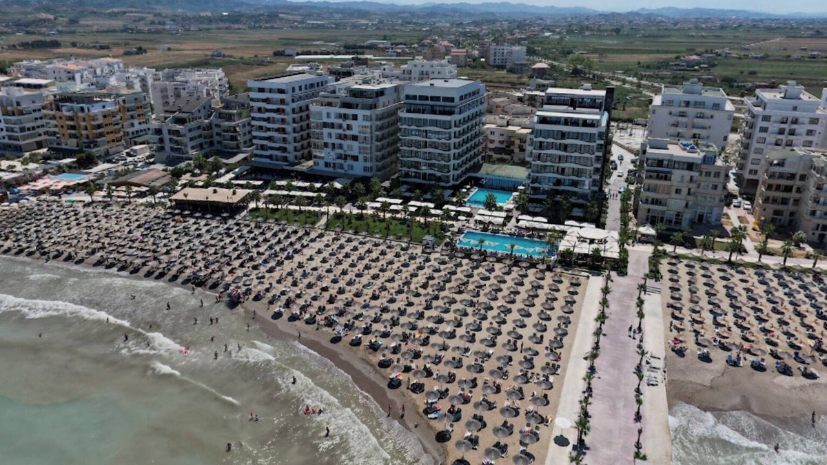 Golem Apartment | Sunshine Apt Qerret-Golem Beach