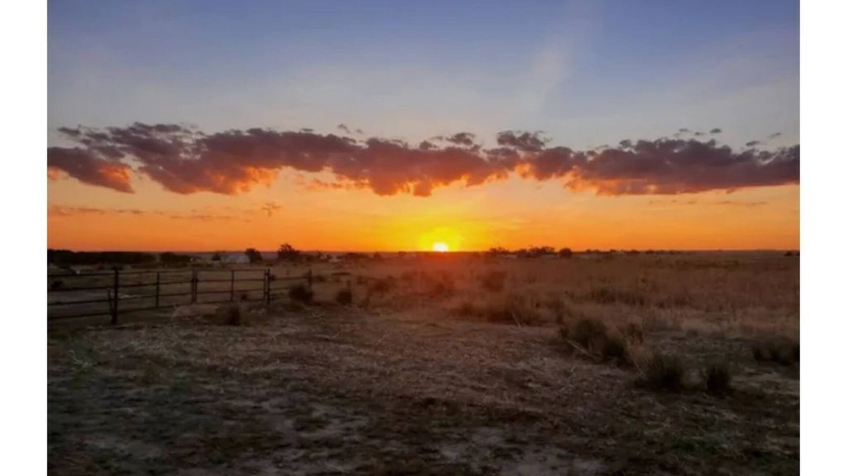 Canyon House | Sunshine Casita! A quiet country setting. Short drive to Palo Duro Canyon.