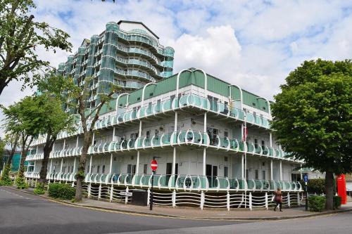 Grange Apartment | Sunshine Place
