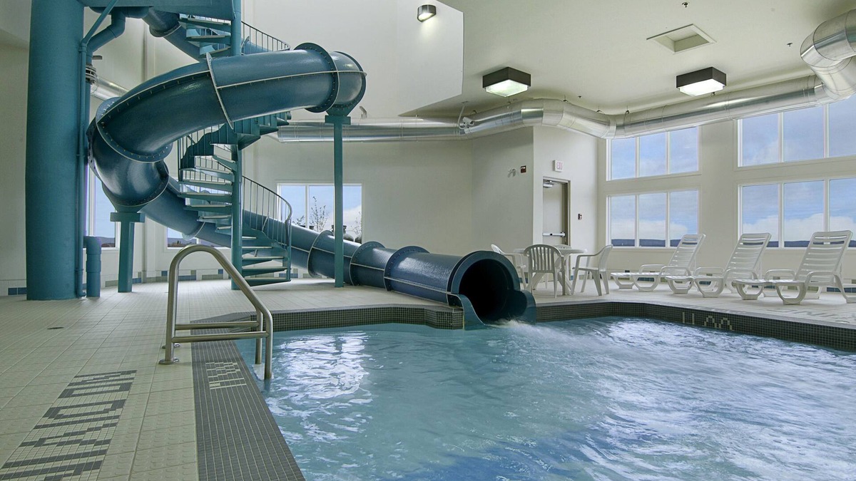 Windsor Hotel | Super 8 by Wyndham Windsor NS