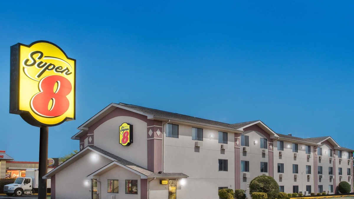 Aberdeen Hotel | Super 8 by Wyndham Aberdeen MD