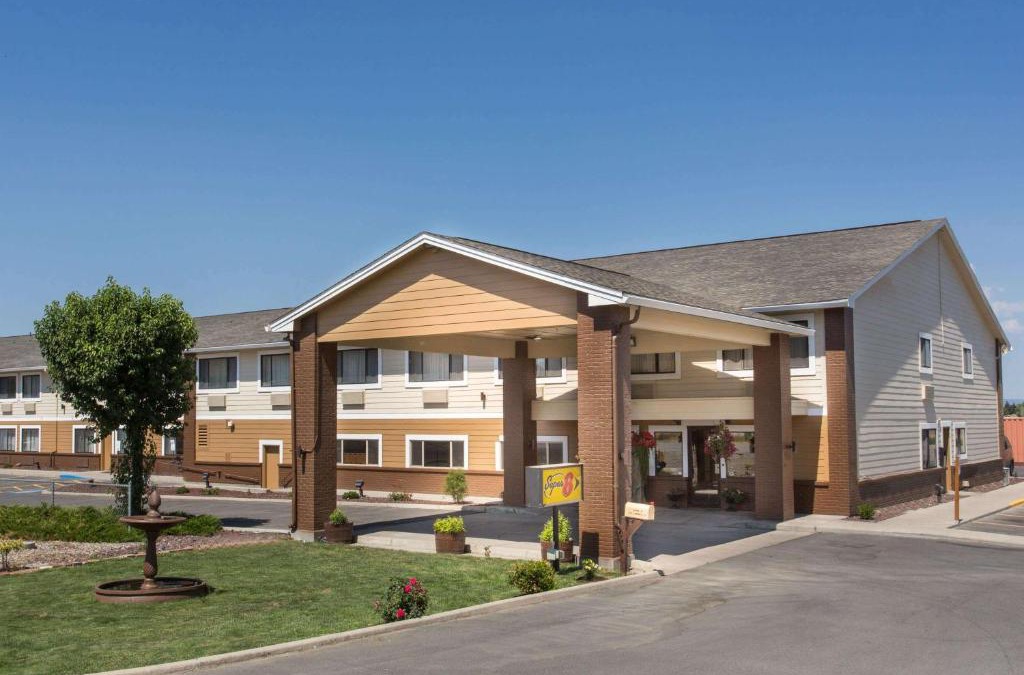 Baker City Hotel | Super 8 by Wyndham Baker City