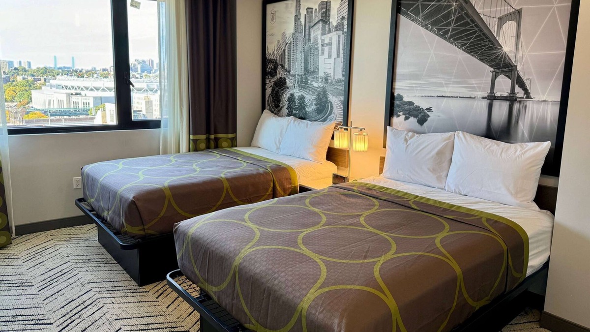 Concourse Hotel | Super 8 By Wyndham Bronx Near Stadium
