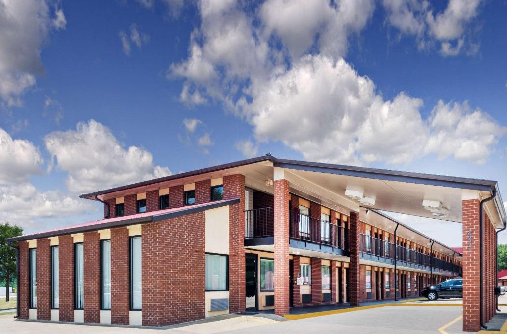 Ooltewah Hotel | Super 8 by Wyndham Chattanooga Ooltewah