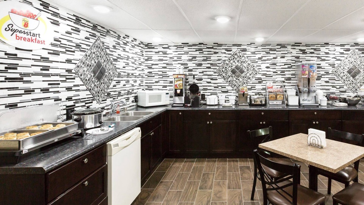 Columbus Hotel | Super 8 by Wyndham Columbus