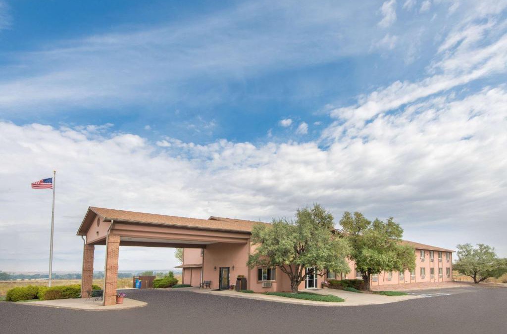 Florence Hotel | Super 8 by Wyndham Florence CO