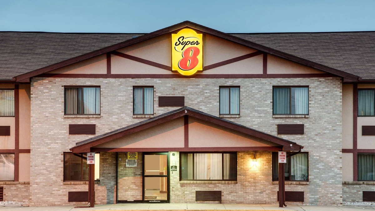 Weisenberg Hotel | Super 8 by Wyndham Kutztown/Allentown Area