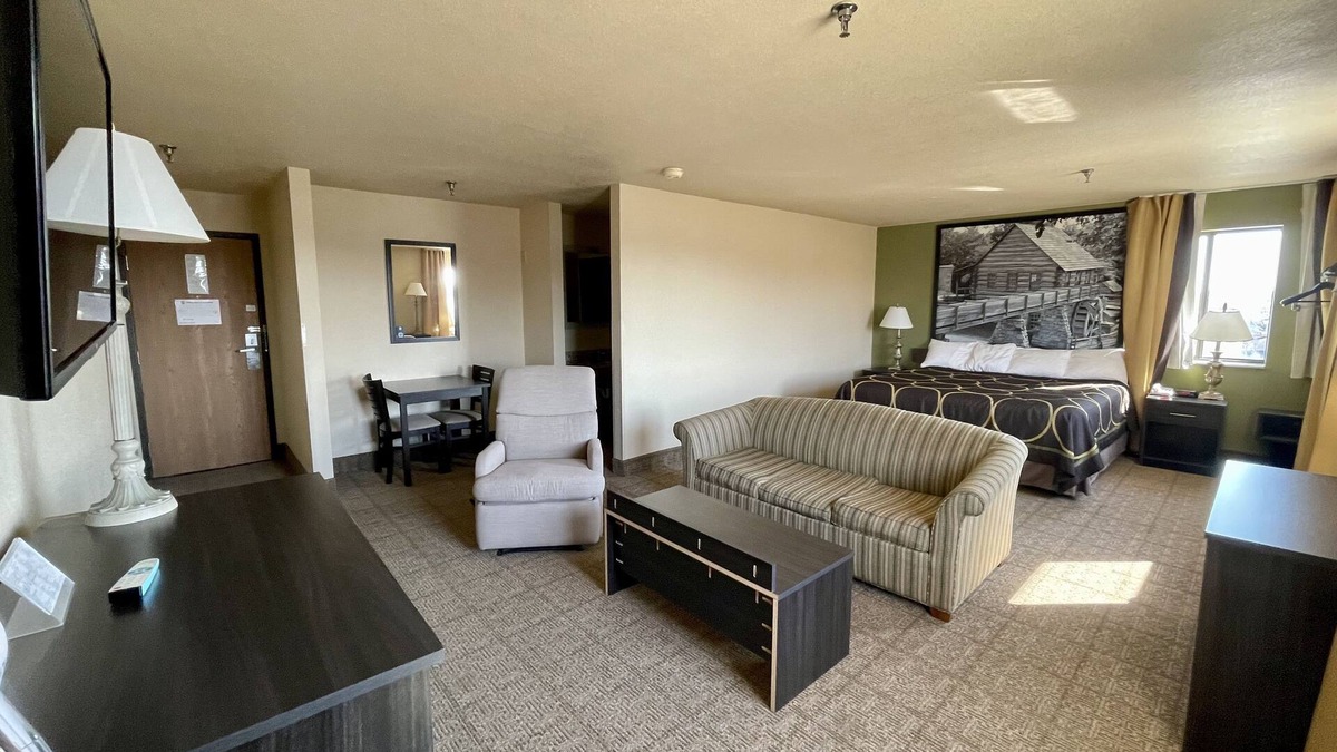 Macon Hotel | Super 8 by Wyndham Macon