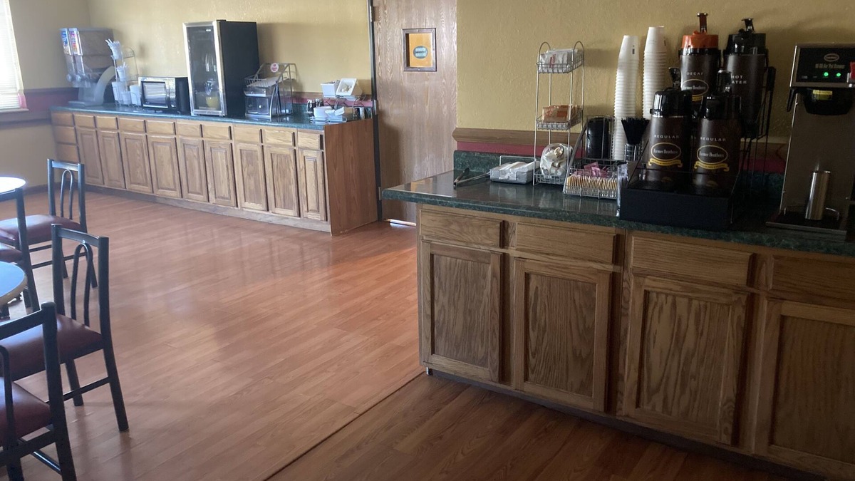 Martinsville Hotel | Super 8 by Wyndham Martinsville