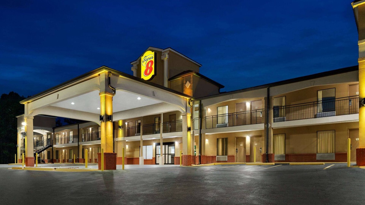 Pearl Hotel | Super 8 by Wyndham Pearl/Jackson/East