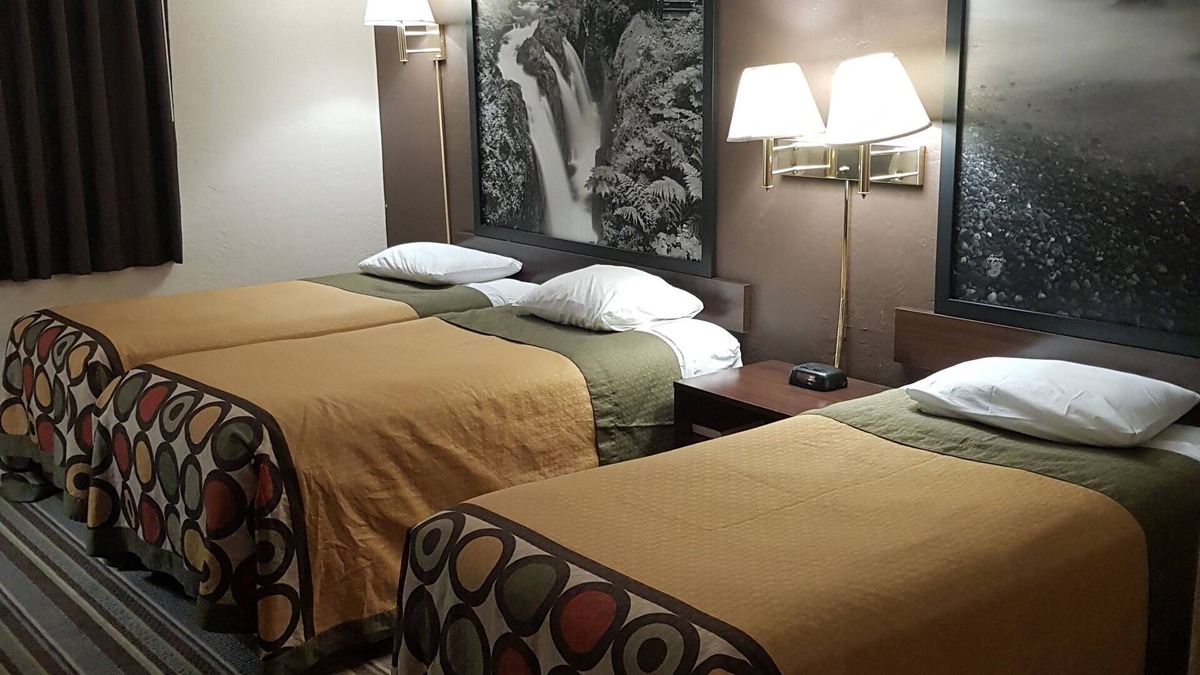 Shelton Hotel | Super 8 by Wyndham Shelton